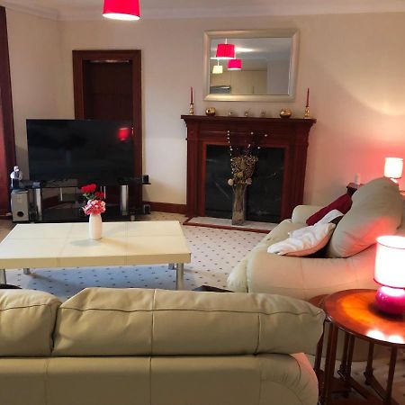 Executive Serviced Apartments 1 فوفار المظهر الخارجي الصورة