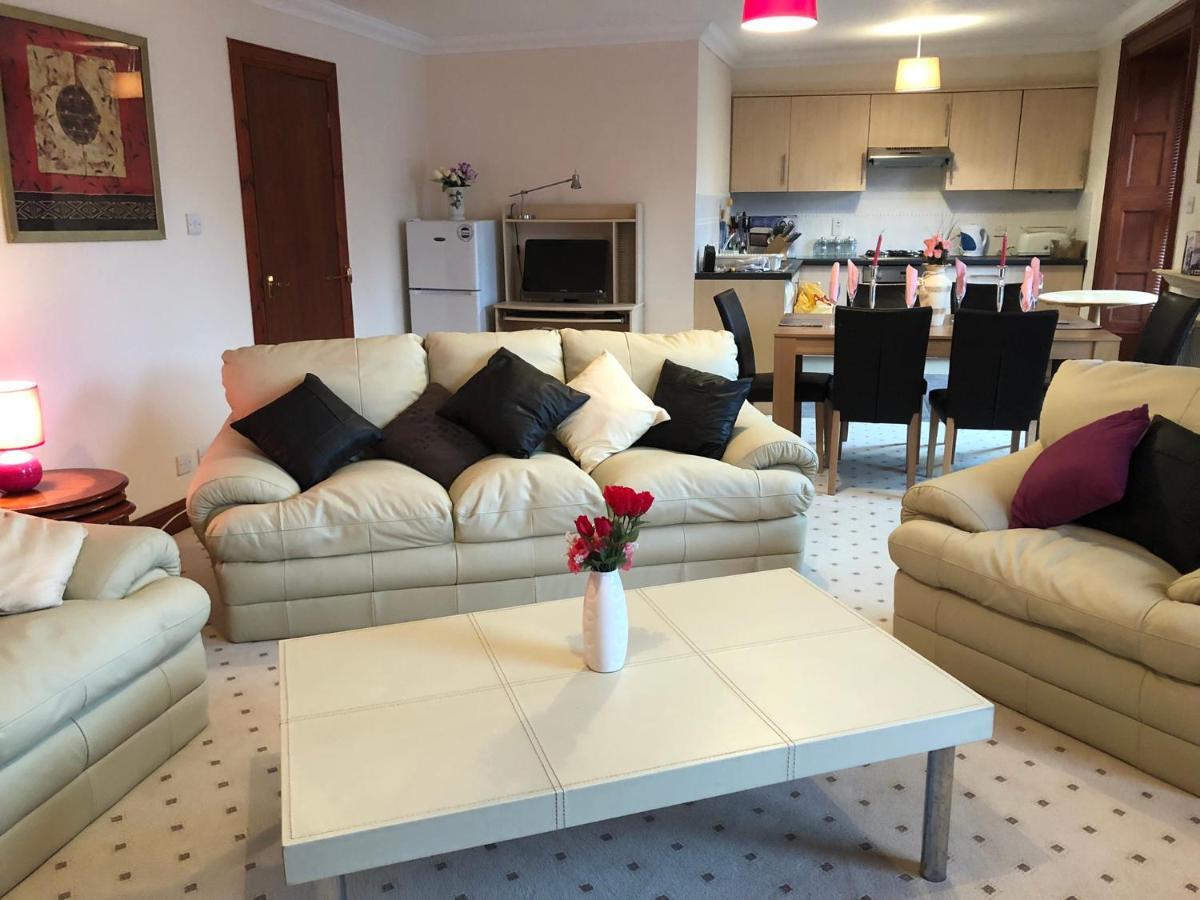 Executive Serviced Apartments 1 فوفار المظهر الخارجي الصورة