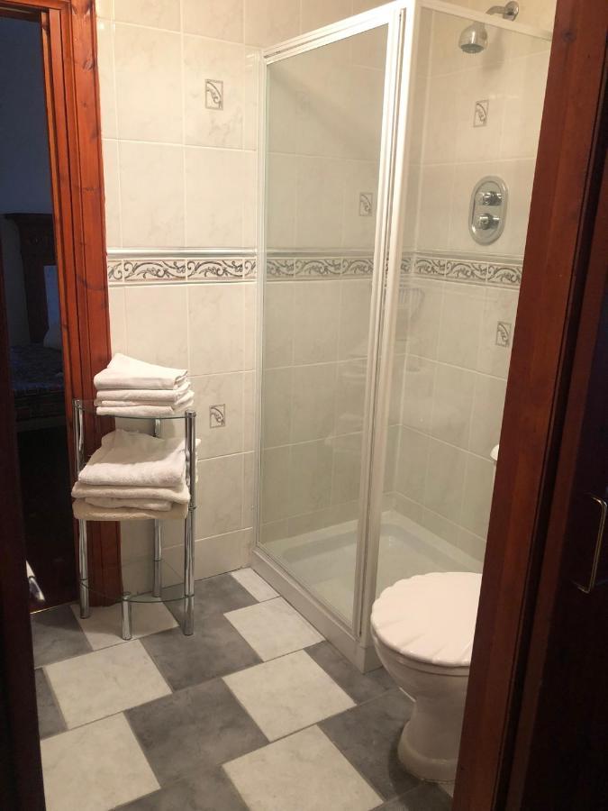 Executive Serviced Apartments 1 فوفار المظهر الخارجي الصورة
